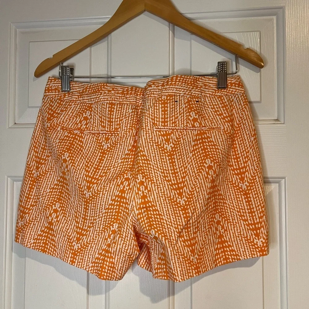 Banana Republic Hampton Fit Orange Patterned Women Shorts - Picture 2 of 5